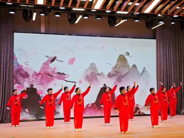 忆速配 上海武术联赛太极专场赛开赛 虞定海九段呼吁运动处方制度早日破冰